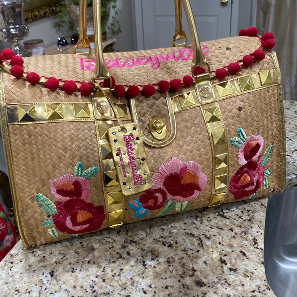 Betsy Johnson Betseyville straw bag